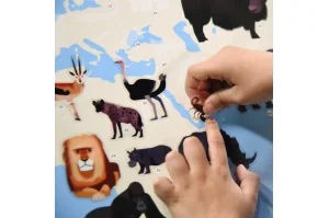 Poppik Μεγάλο Πόστερ με 76 αυτοκόλλητα – Ζώα του κόσμου