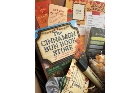 Autumn Book Box \\"Cinnamon Bun Bookstore\\"