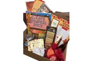 Autumn Book Box \\"Το Καφέ Pumpkin Spice\\"